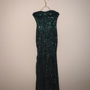 Green sequins dress